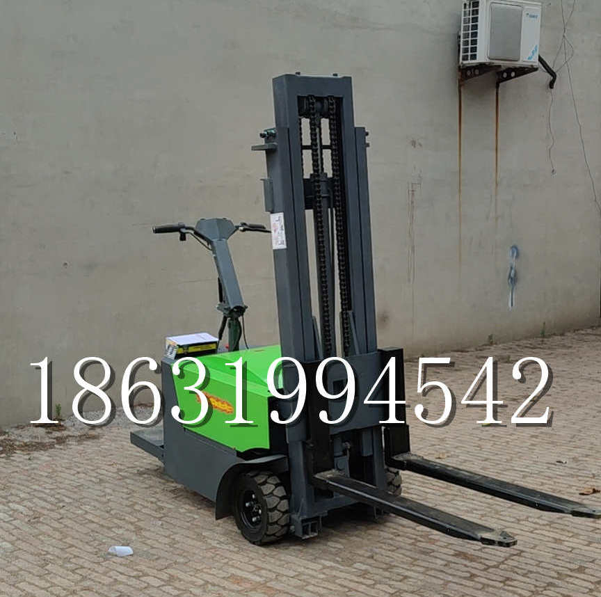 安丘市优程全电动叉车插腿式堆高车液压装卸车1.5吨升高小型站驾式铲车